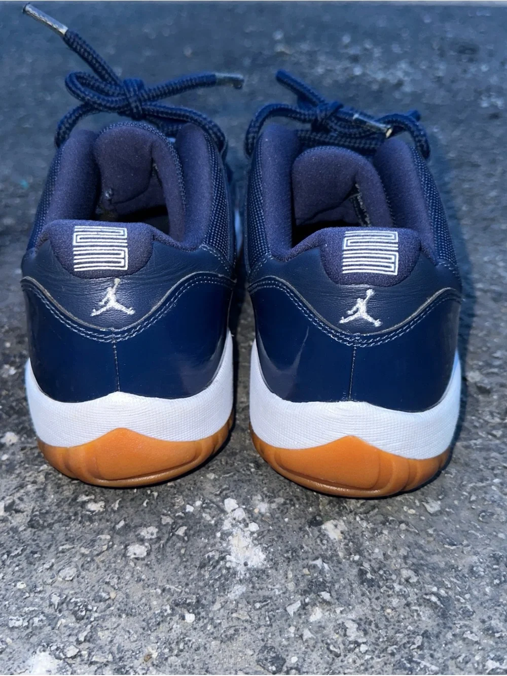Air Jordan 11 Retro Low 'Navy Gum' Men’s Size 11